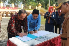 Penandatanganan MOU Antara PDAM dgn BANK 9 Jambi